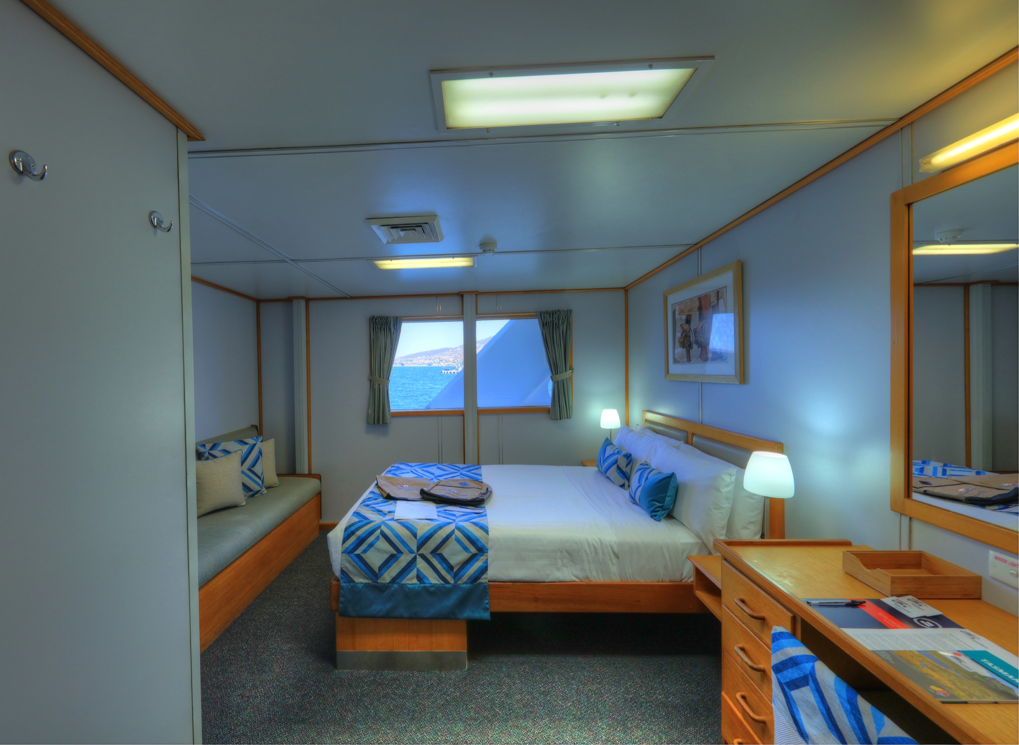 Coral Expeditions Coral Expeditions I Deluxe Stateroom 2.jpg